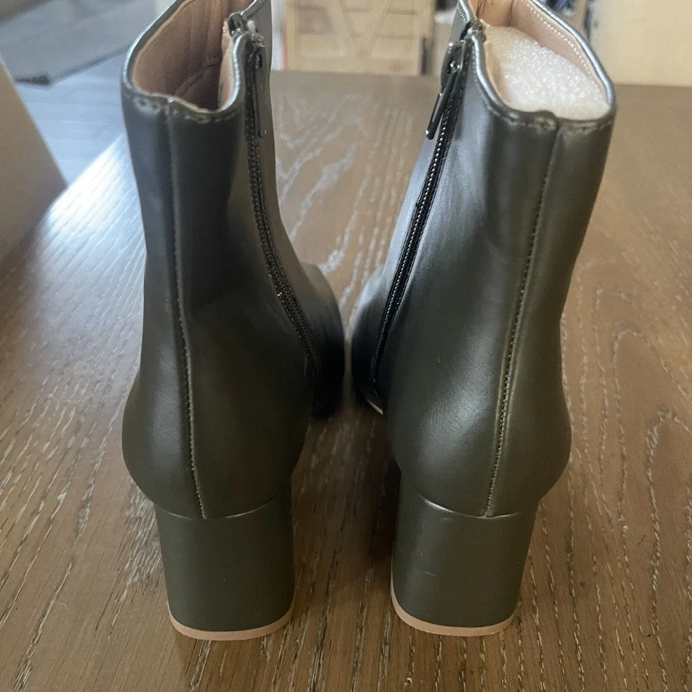 Square‎ Toe Olive Green Ankle Boots Block Heel Side Zip Booties Size 6